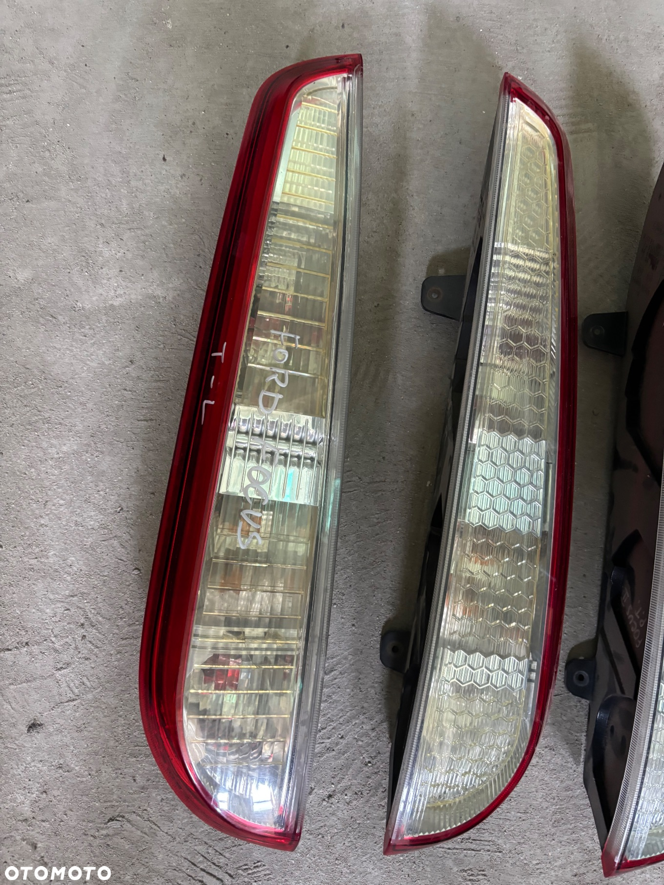 Ford Focus mk2 lift lampa tył lewa lub prawa   (90/1)  (90/2) - 7