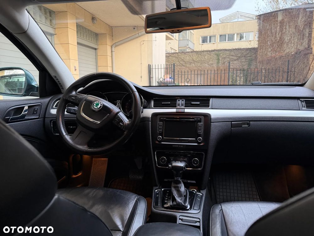 Skoda Superb 2.0 TDI L&K DSG - 7