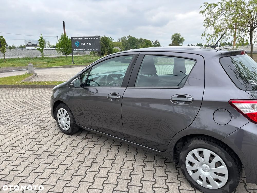 Toyota Yaris 1.0 Premium - 6
