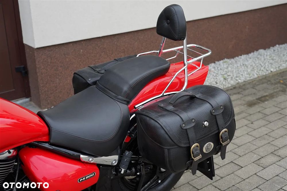 Suzuki Intruder - 22