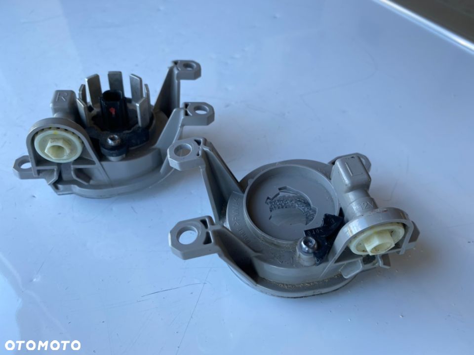 Toyota Corolla E21 halogen led - 2