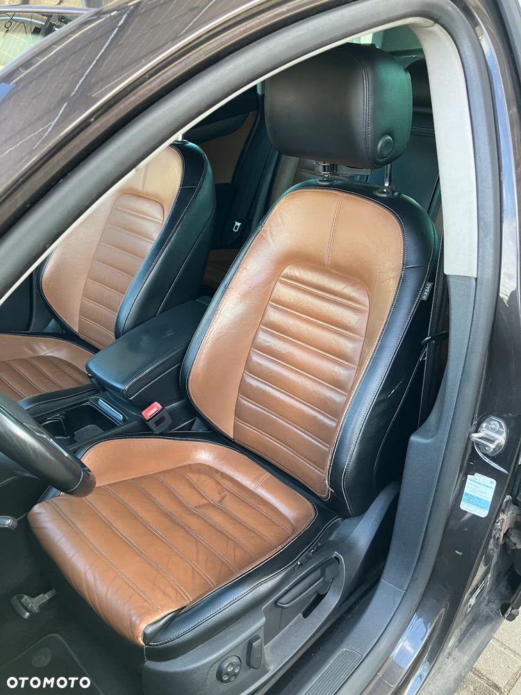Volkswagen Passat 2.0 TDI Comfortline - 12
