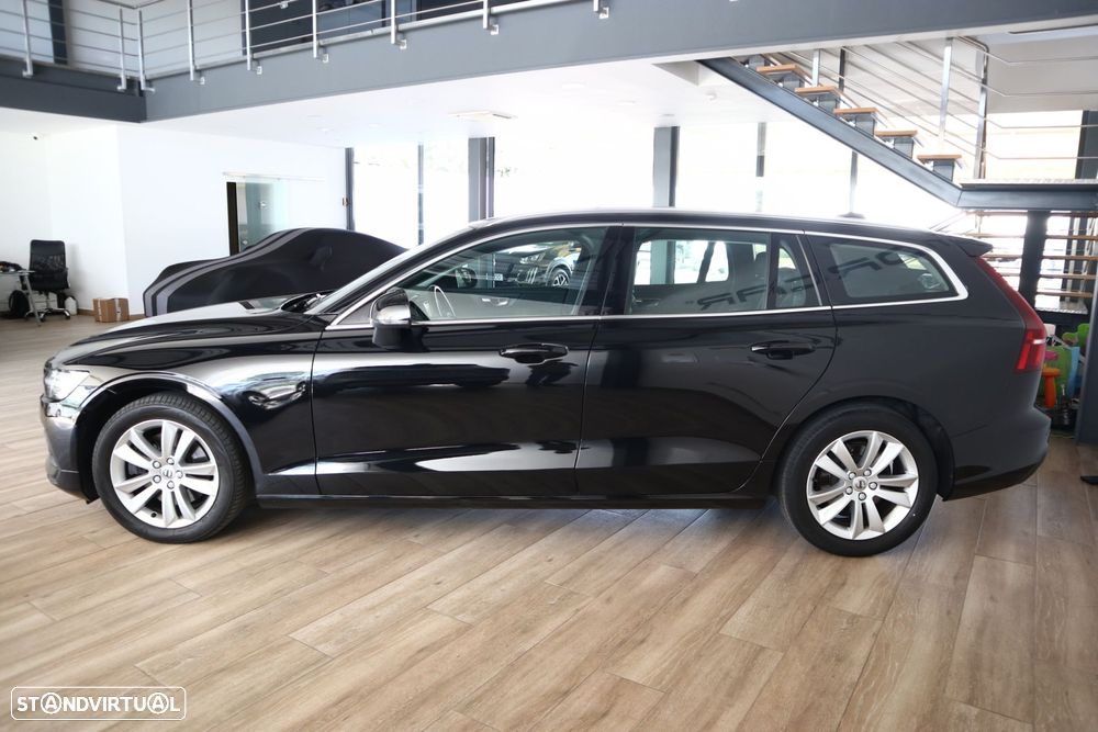 Volvo V60 2.0 D4 Momentum Geartronic - 3