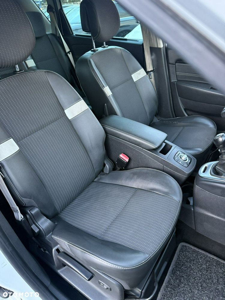 Renault Scenic - 18