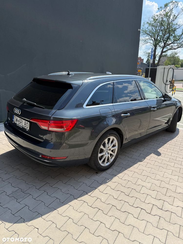 Audi A4 Avant 2.0 TDI S tronic - 12