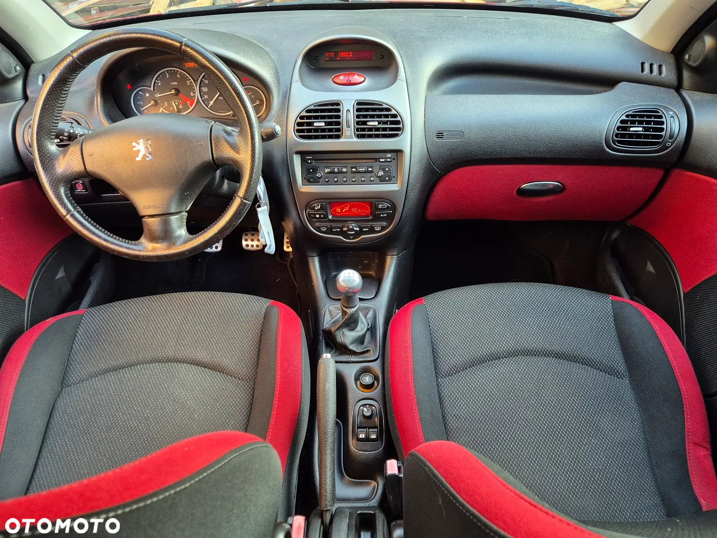 Peugeot 206 75 JBL - 32