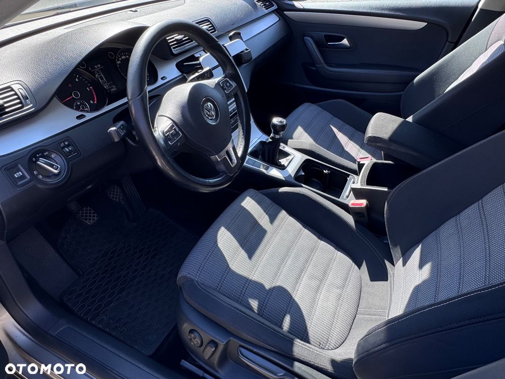 Volkswagen Passat CC 2.0 TDI BlueMotion Technology Exclusive - 32