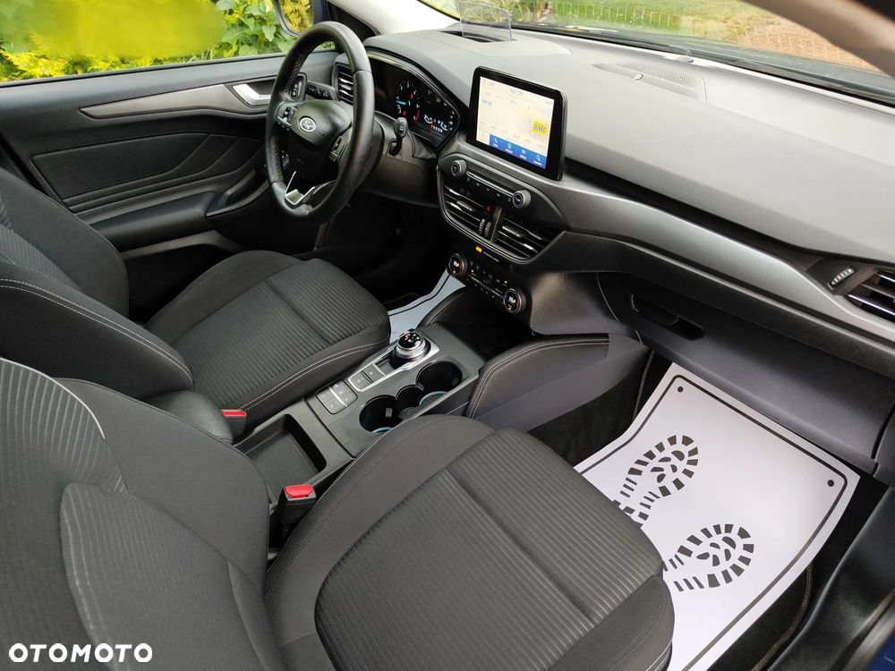 Ford Focus 1.5 EcoBlue Start-Stopp-System TITANIUM STYLE - 12