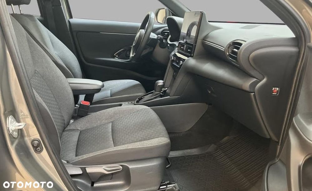 Toyota Yaris Cross Hybrid 1.5 Active - 18