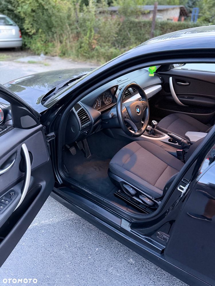 BMW Seria 1 120i - 8