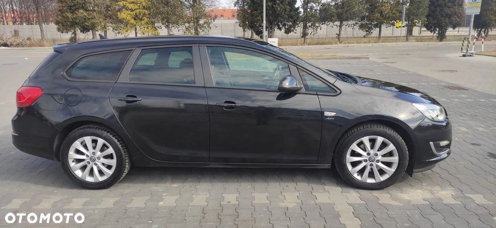 Opel Astra IV 2.0 CDTI Cosmo - 9