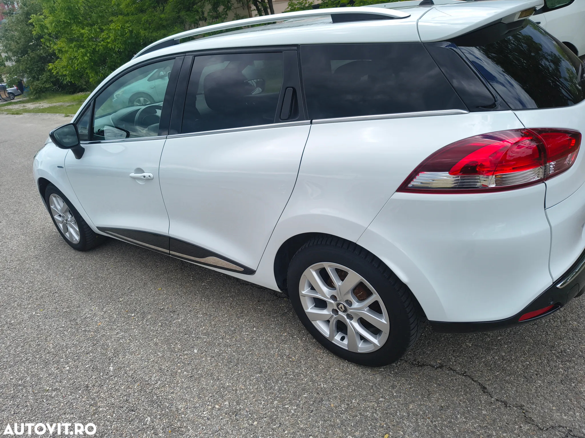 Renault Clio Estate Energy TCe Intens - 4