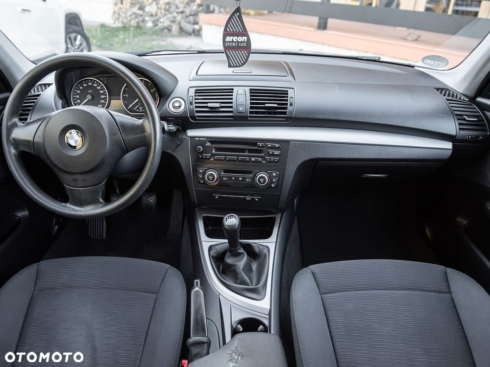 BMW Seria 1 - 16