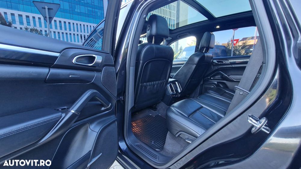 Porsche Cayenne 3.0TD TipTronic - 8