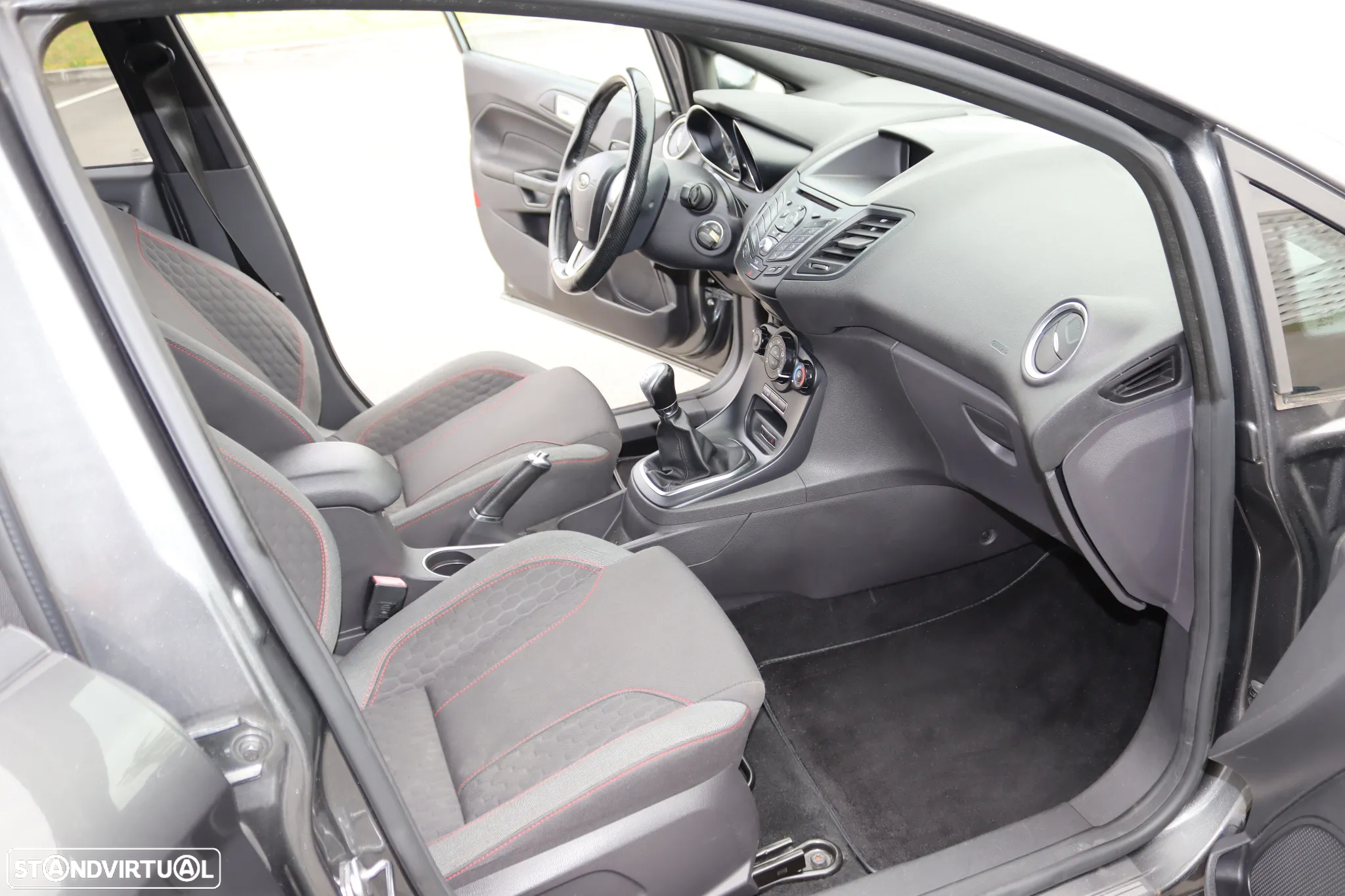Ford Fiesta - 29