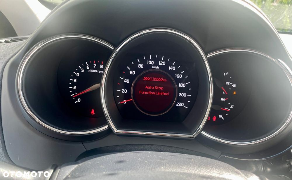 Kia Rio 1.4 Dream Team Edition - 16