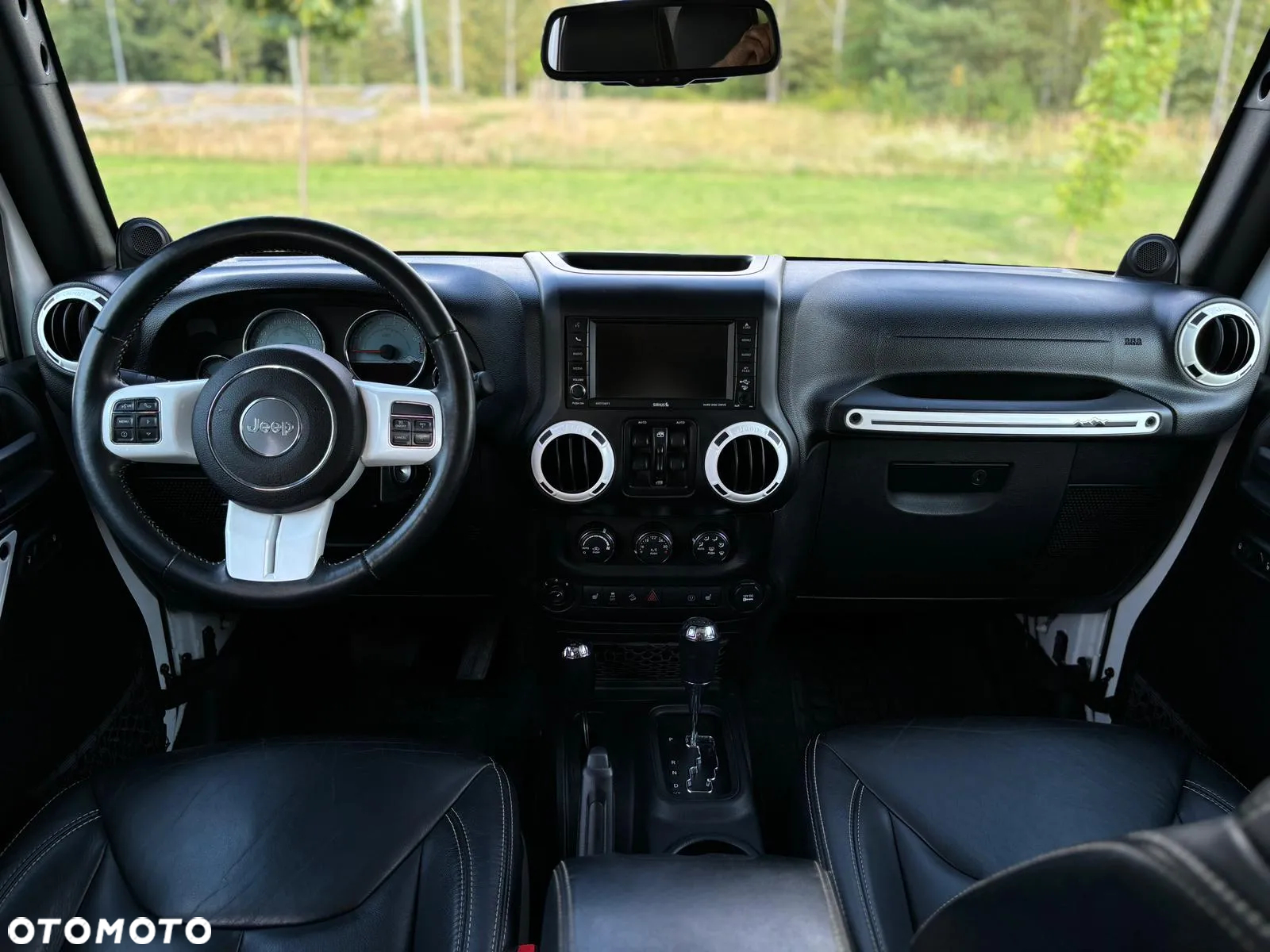 Jeep Wrangler - 28