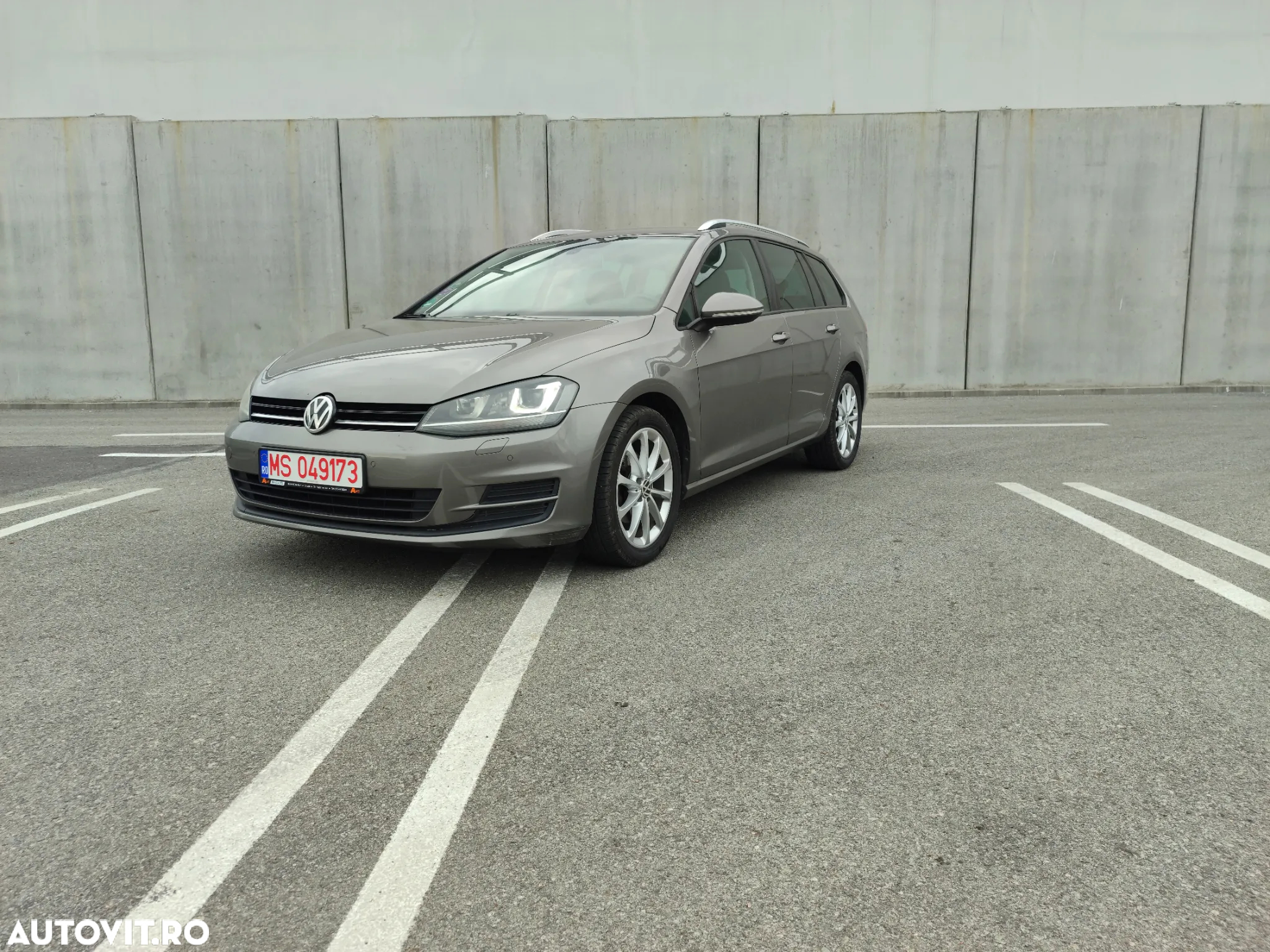 Volkswagen Golf 1.6 TDI BMT Comfortline - 5