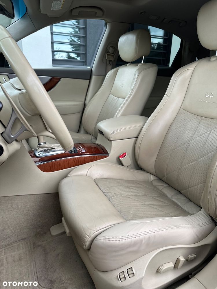 Infiniti FX FX30d S - 8