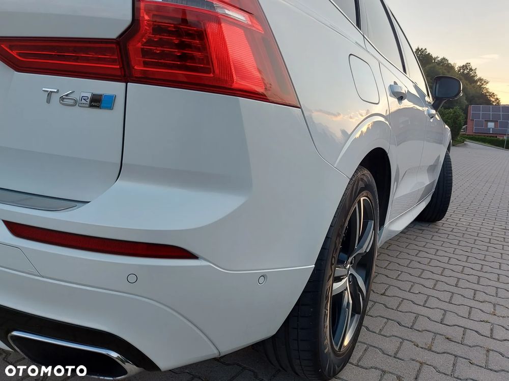 Volvo XC 60 T6 AWD R-Design - 18