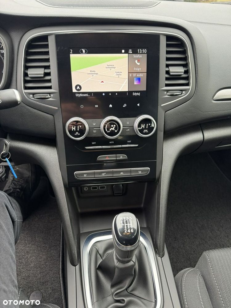 Renault Megane 1.5 Blue dCi Business - 17