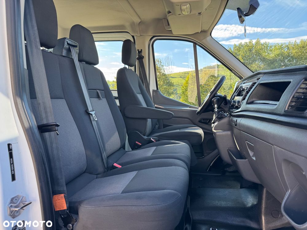 Ford Transit - 19