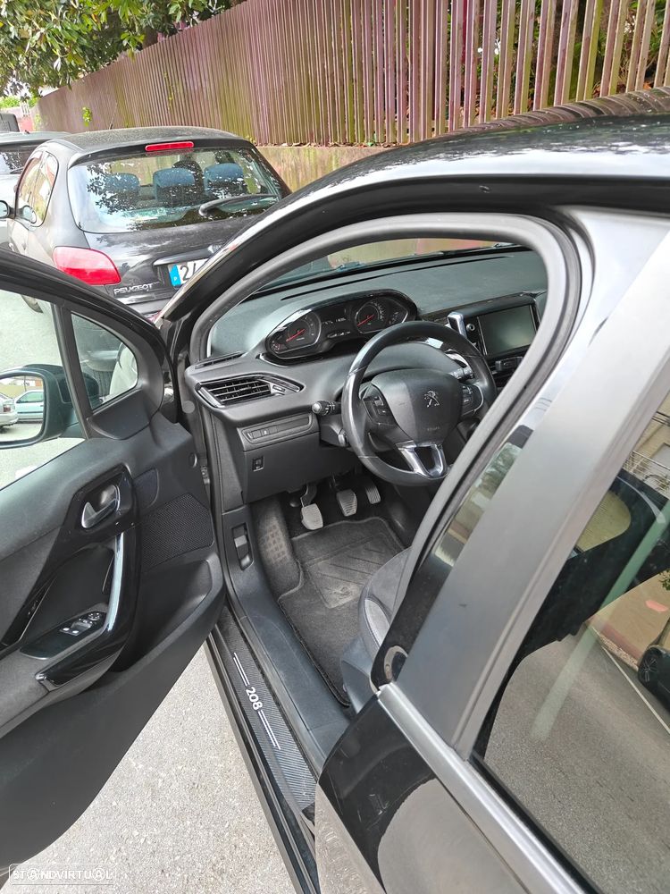 Peugeot 208 1.4 HDi - 5