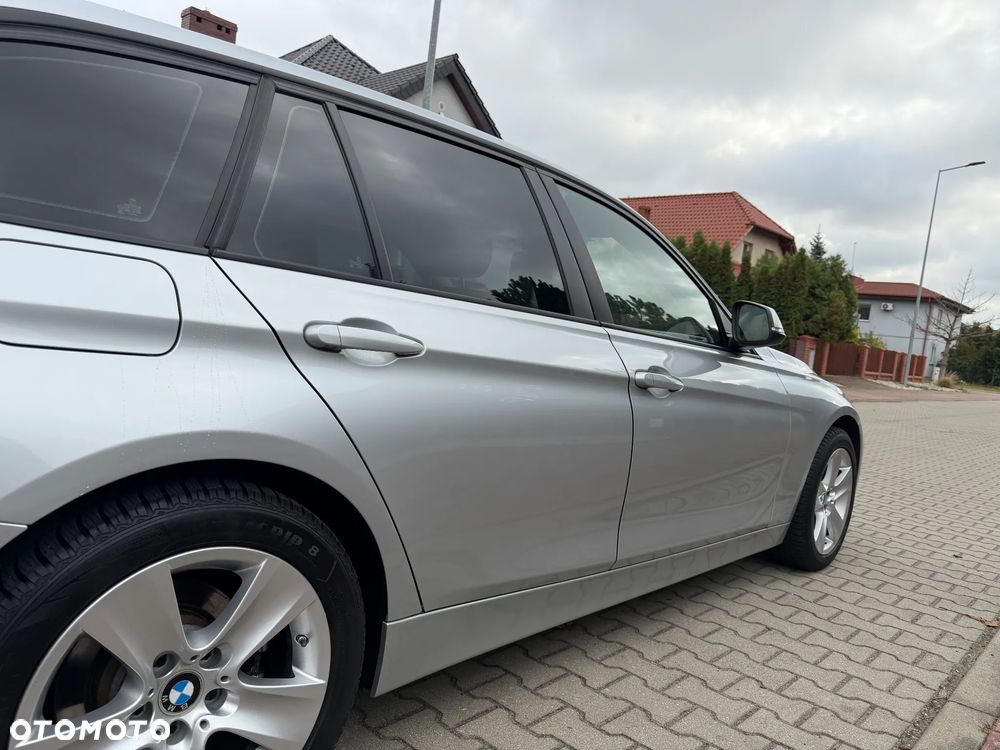 BMW Seria 3 - 16