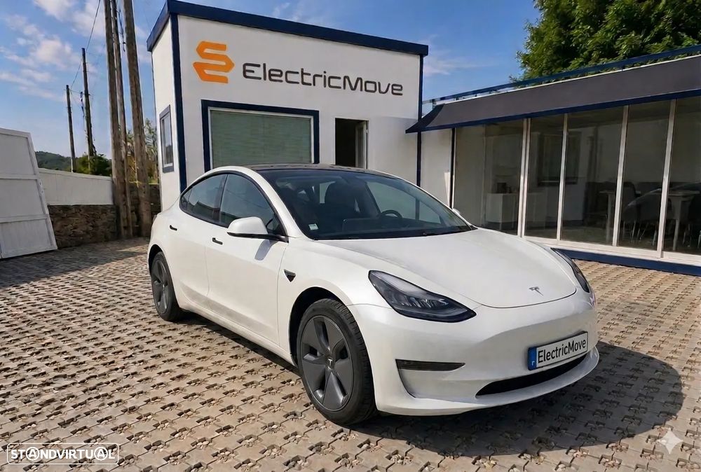 Tesla Model 3 Standard Range Plus RWD - 1