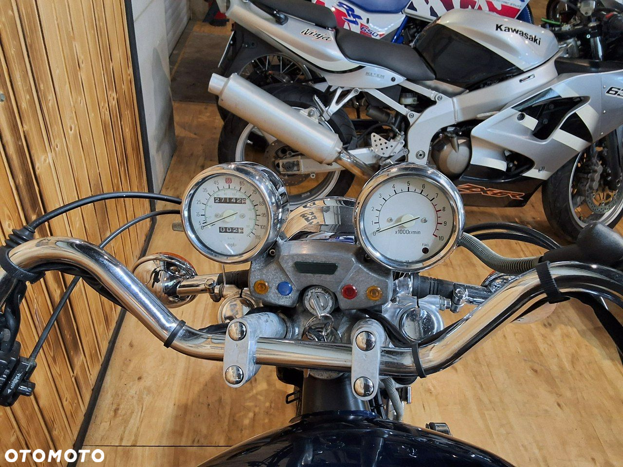 Yamaha Virago - 14