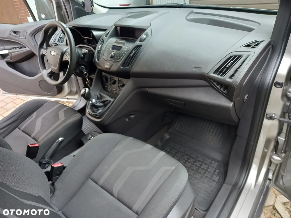 Ford Tourneo Connect Grand - 25