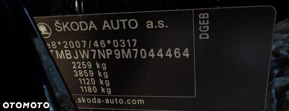 Skoda Superb 1.4 TSI DSG Sportline - 40