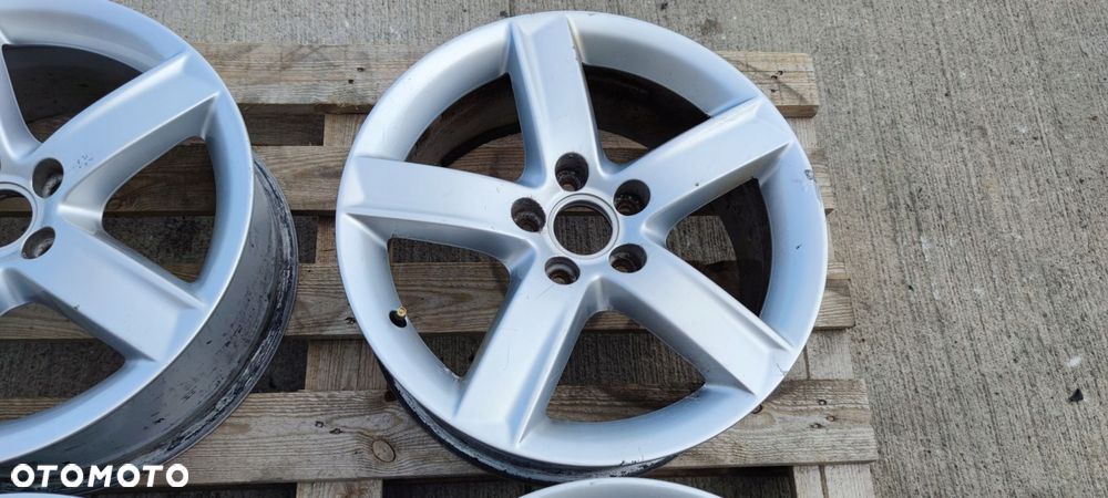 FELGA FELGI AUDI A4 A5 Q5 7,0J R17 ET37 8R0071497 - 3