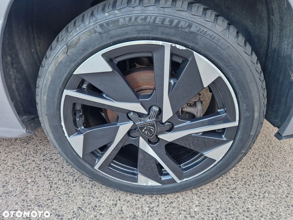 Peugeot 308 PureTech 130 GPF EAT8 Stop & Start GT - 19