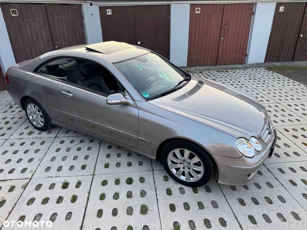 Mercedes-Benz CLK - 29
