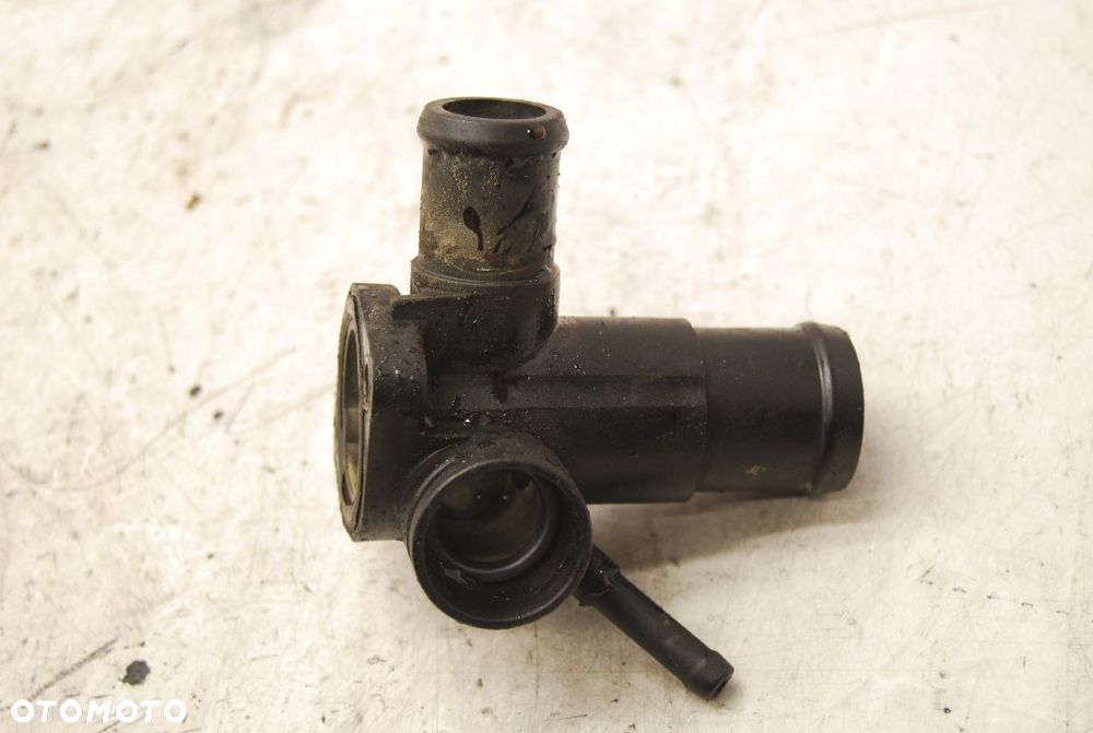 KRÓCIEC WODY 068121133AE VW PASSAT B4 1.9 TDI AUDI SEAT - 1