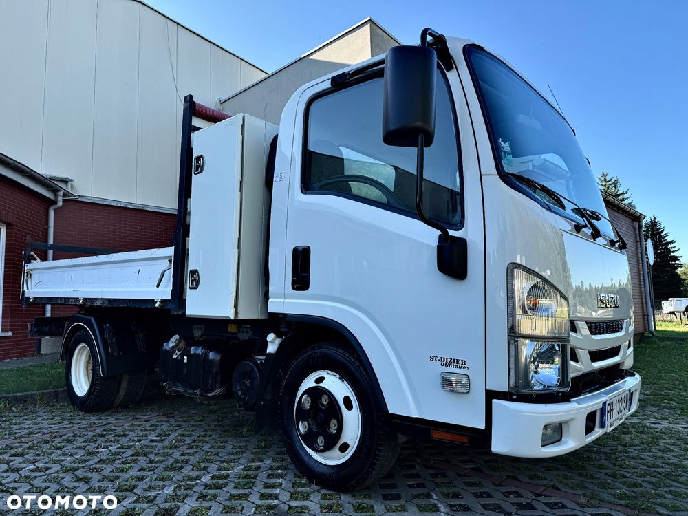 Isuzu N1R - 10