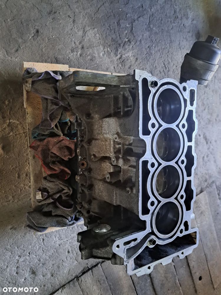 Blok wal tloki dul silnika Mini R56  N12B14A - 3