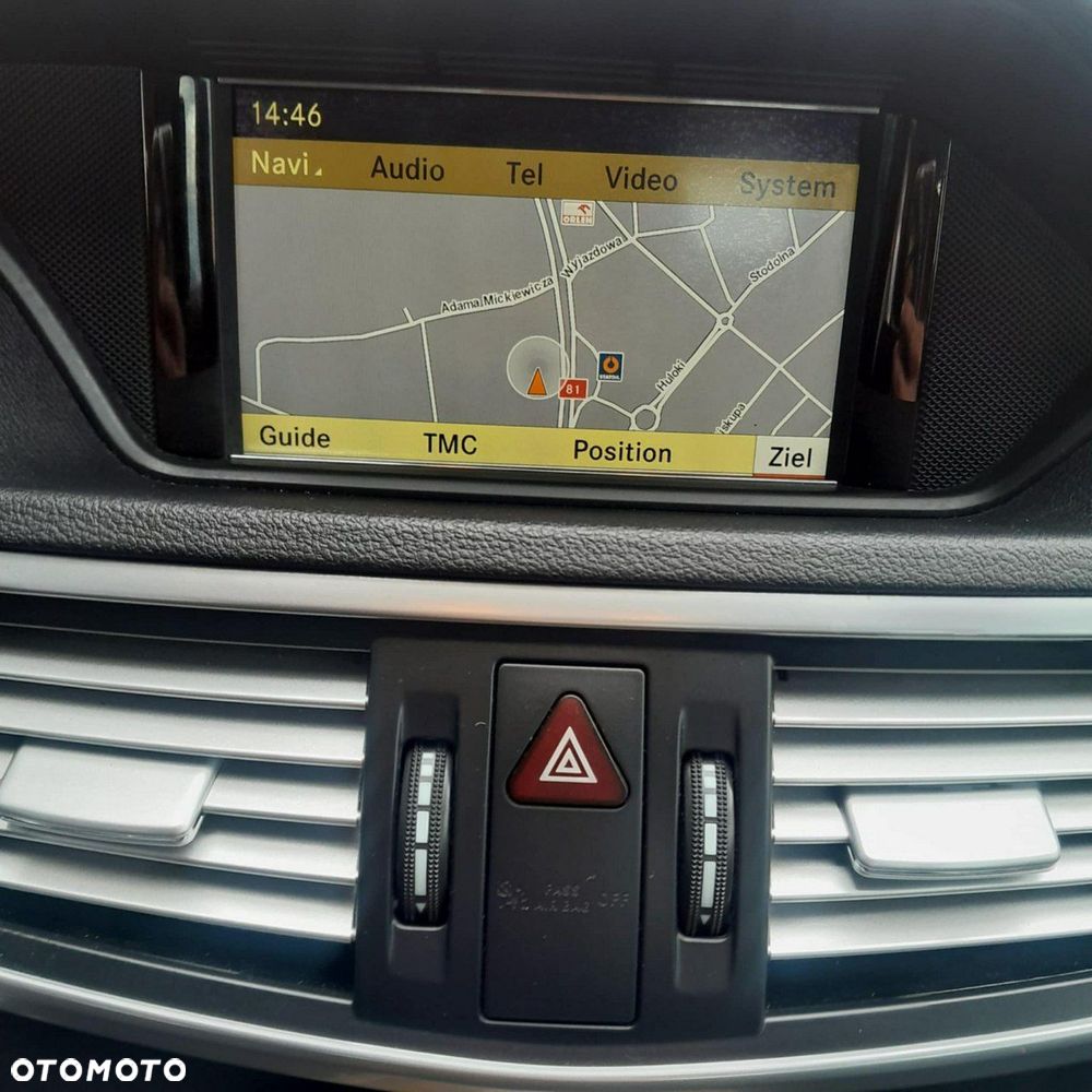 Mercedes-Benz Klasa E 350 CGI BlueEFFICIENCY 7G-TRONIC Elegance - 13