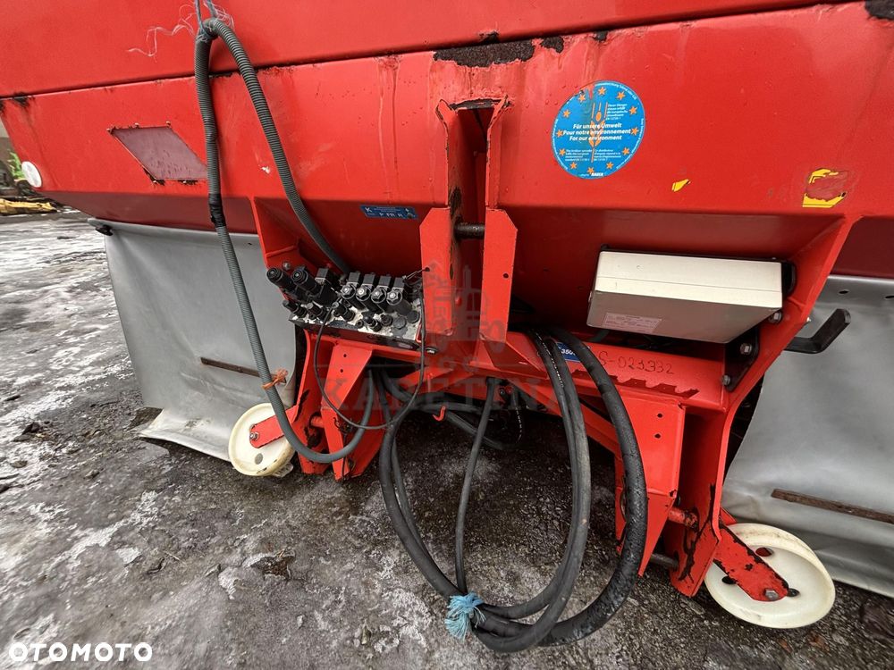 Rozsiewacz RAUCH Axera H EMC GLB1400 GL700 - 12