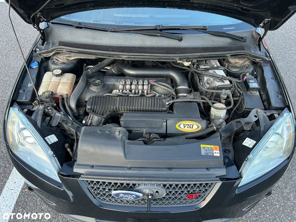 Ford Focus ST - 13