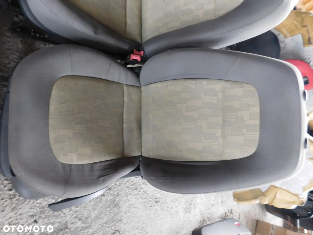fotele przód  SKODA FABIA I HB komplet - 4