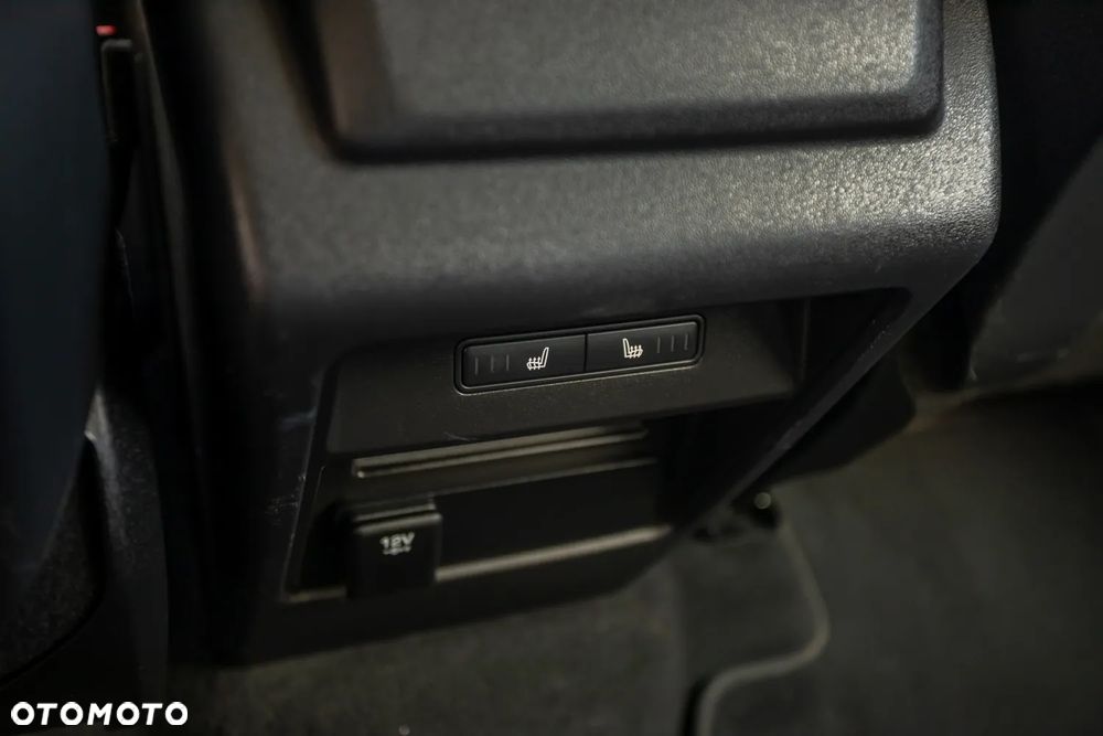Land Rover Discovery Sport D150 HSE - 36