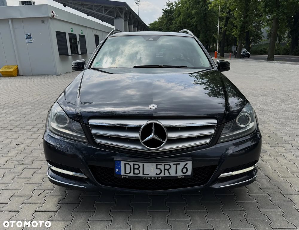Mercedes-Benz Klasa C 220 CDI DPF (BlueEFFICIENCY) 7G-TRONIC Avantgarde - 8