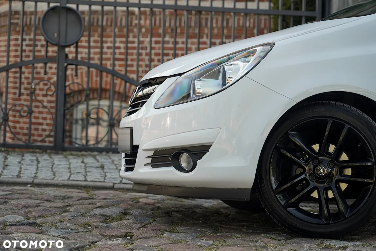 Opel Corsa 1.4 16V Color Edition - 9