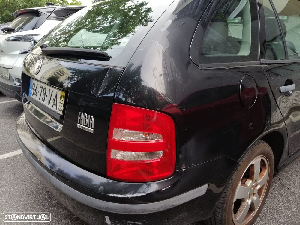 Skoda Fabia Break 1.4 Sport - 3