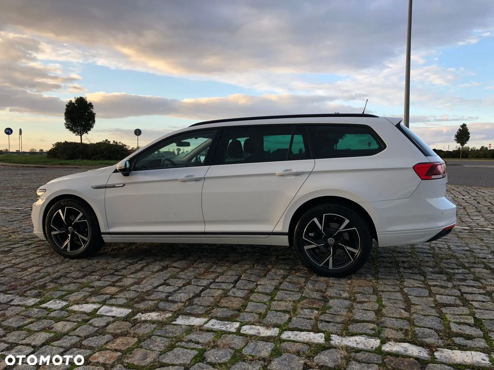 Volkswagen Passat 2.0 TDI EVO Business DSG - 3