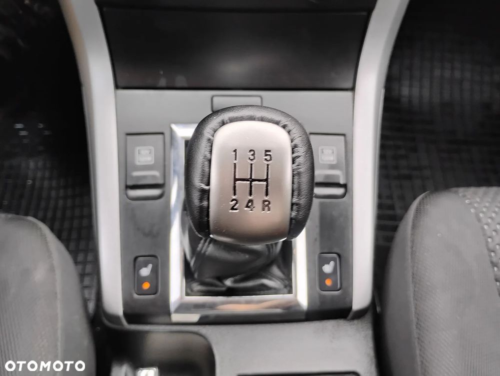 Suzuki Grand Vitara 1.9 DDiS Comfort + DPF Family - 20