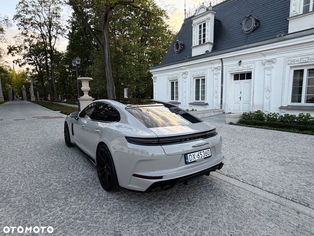 Porsche Panamera - 23