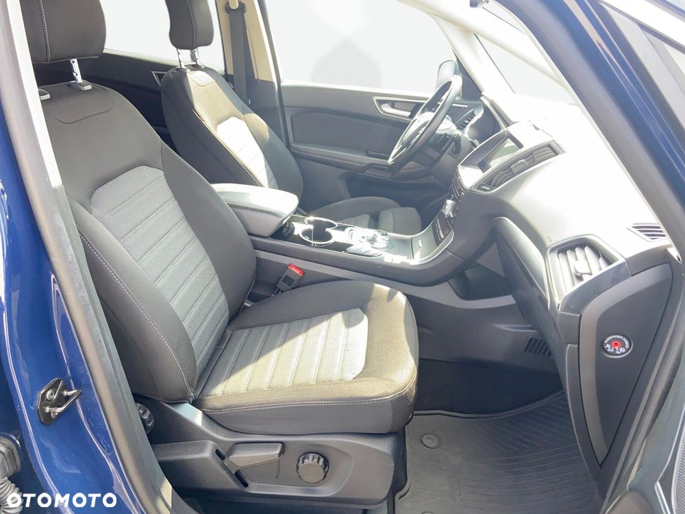 Ford S-Max - 13